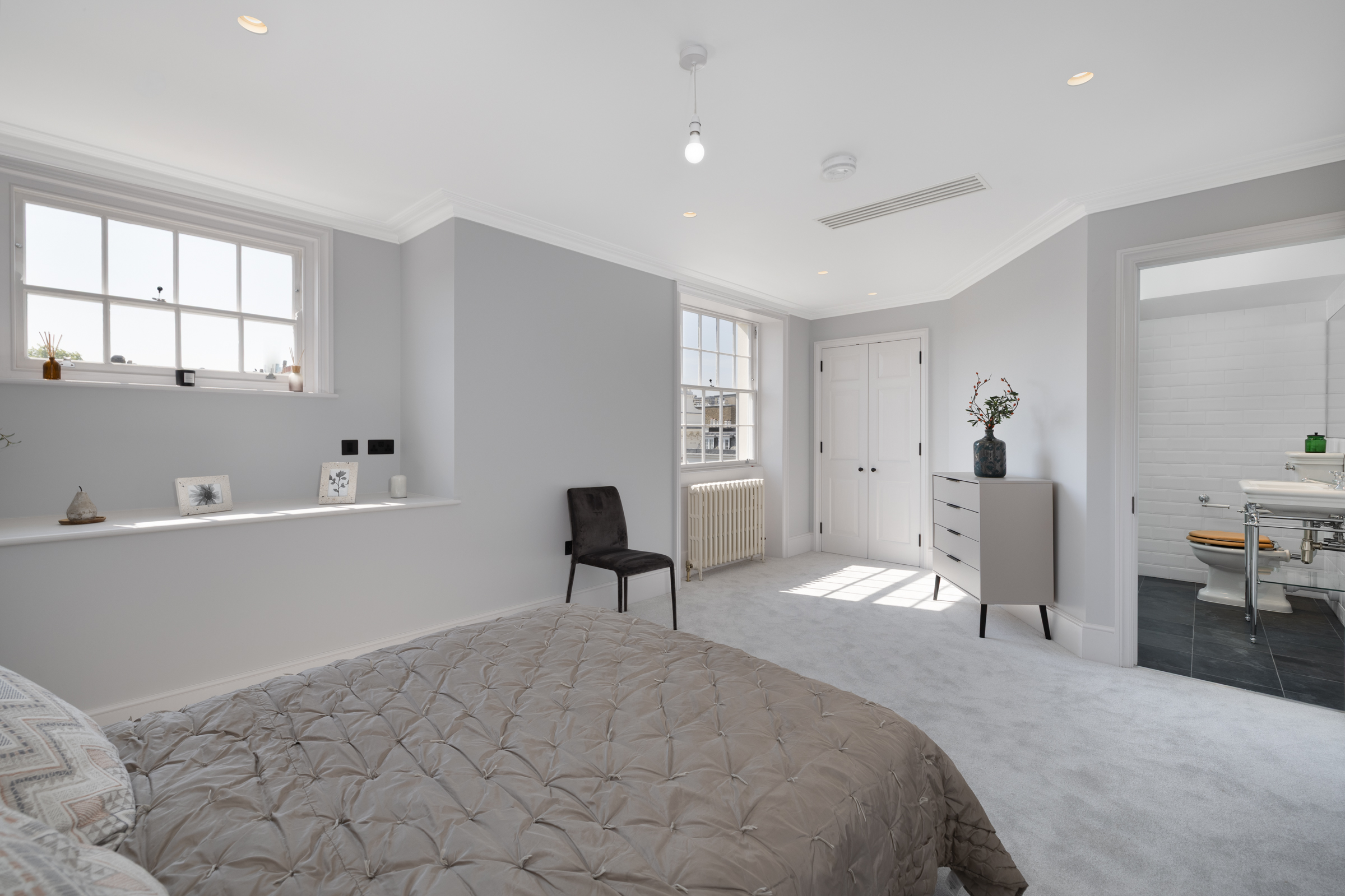  A Three-Bedroom Triplex with a Large Roof Terrace in Belgravia - 物件實景