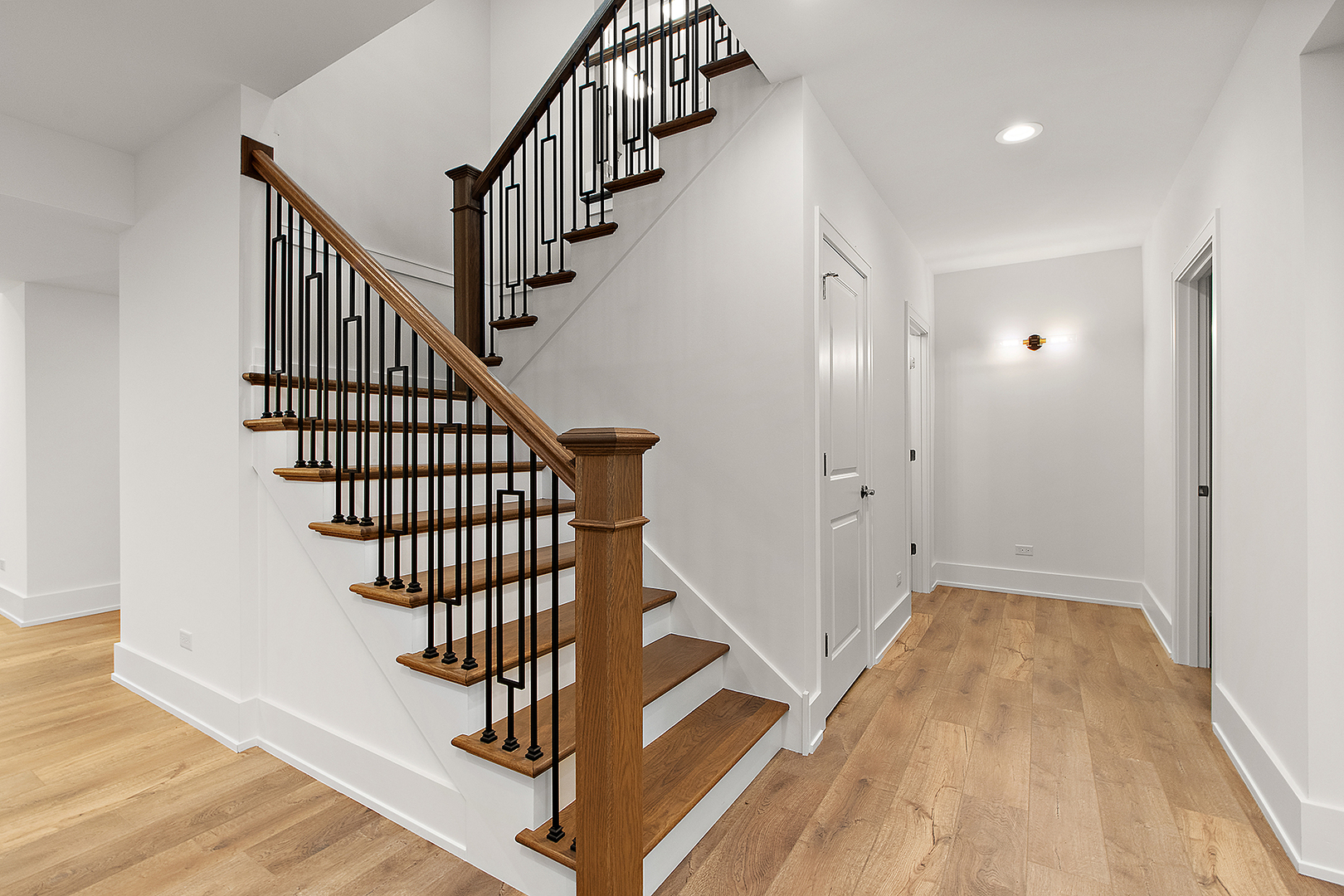 Orland Park, Illinois, 60467, United States, 4 Bedrooms Bedrooms, ,3 BathroomsBathrooms,Residential,For Sale,1976249