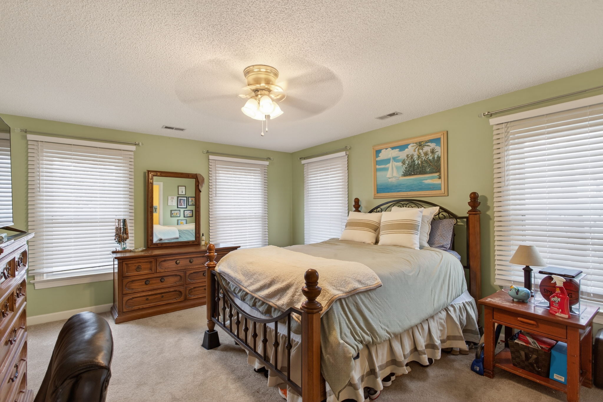 Chesapeake, Virginia, 23320, United States, 4 Bedrooms Bedrooms, ,3 BathroomsBathrooms,Residential,For Sale,2005539