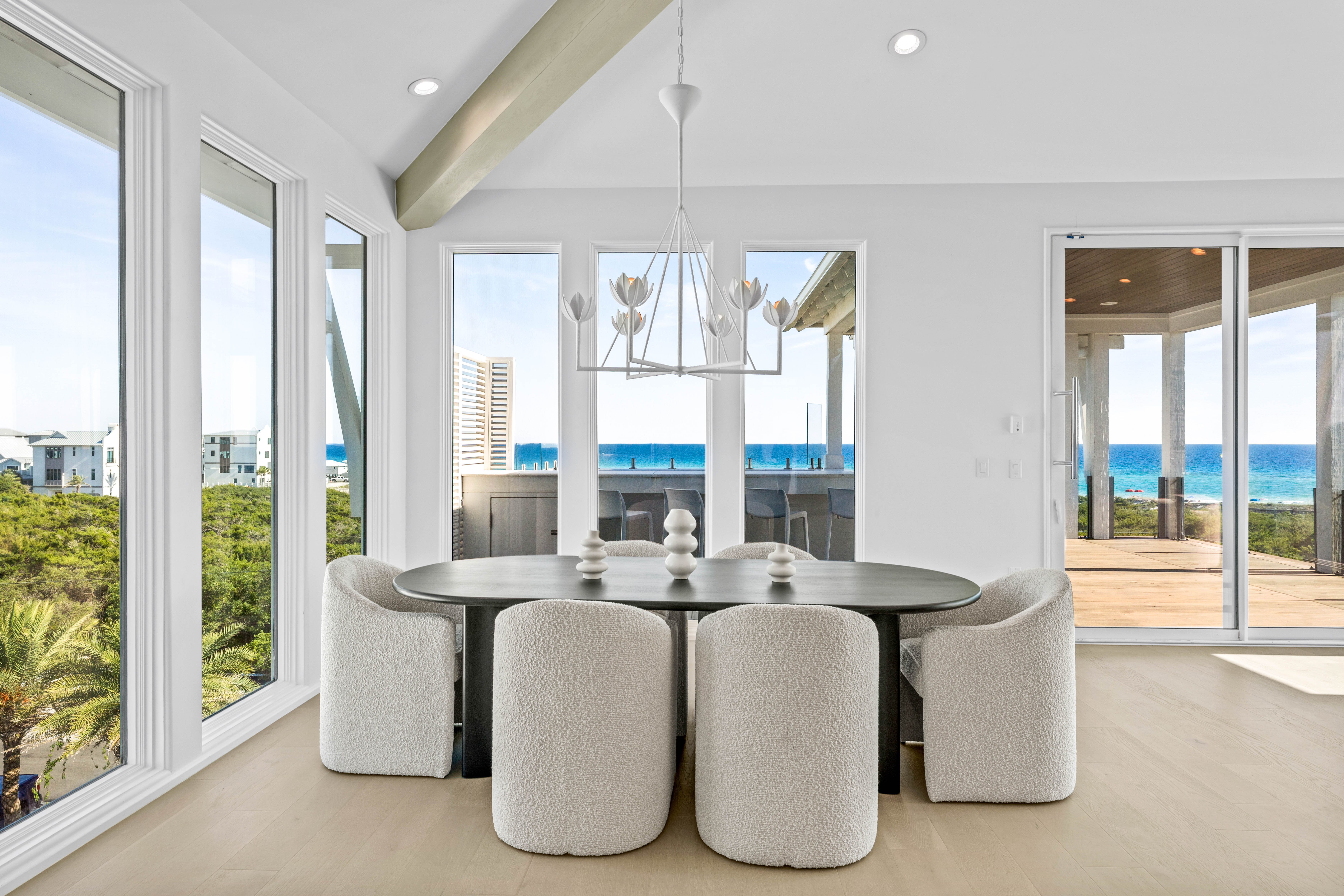  Modern Coastal Elegance with Rooftop Pool & Sweeping Gulf Views - 物件實景