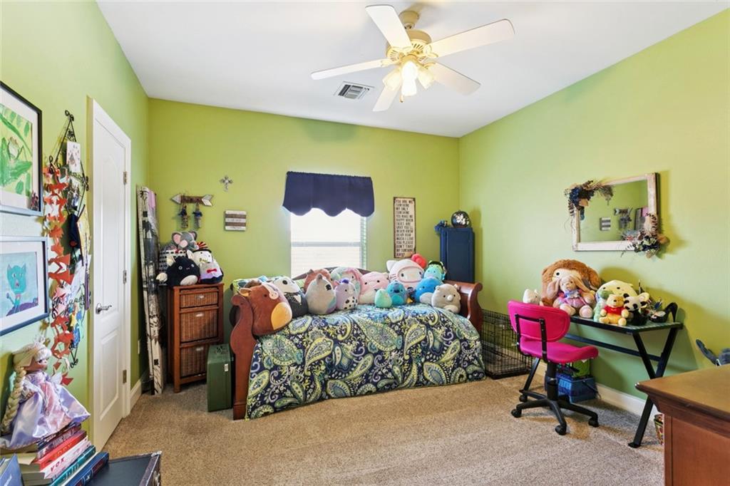 Harvey, Louisiana, 70058, United States, 4 Bedrooms Bedrooms, ,4 BathroomsBathrooms,Residential,For Sale,1919980