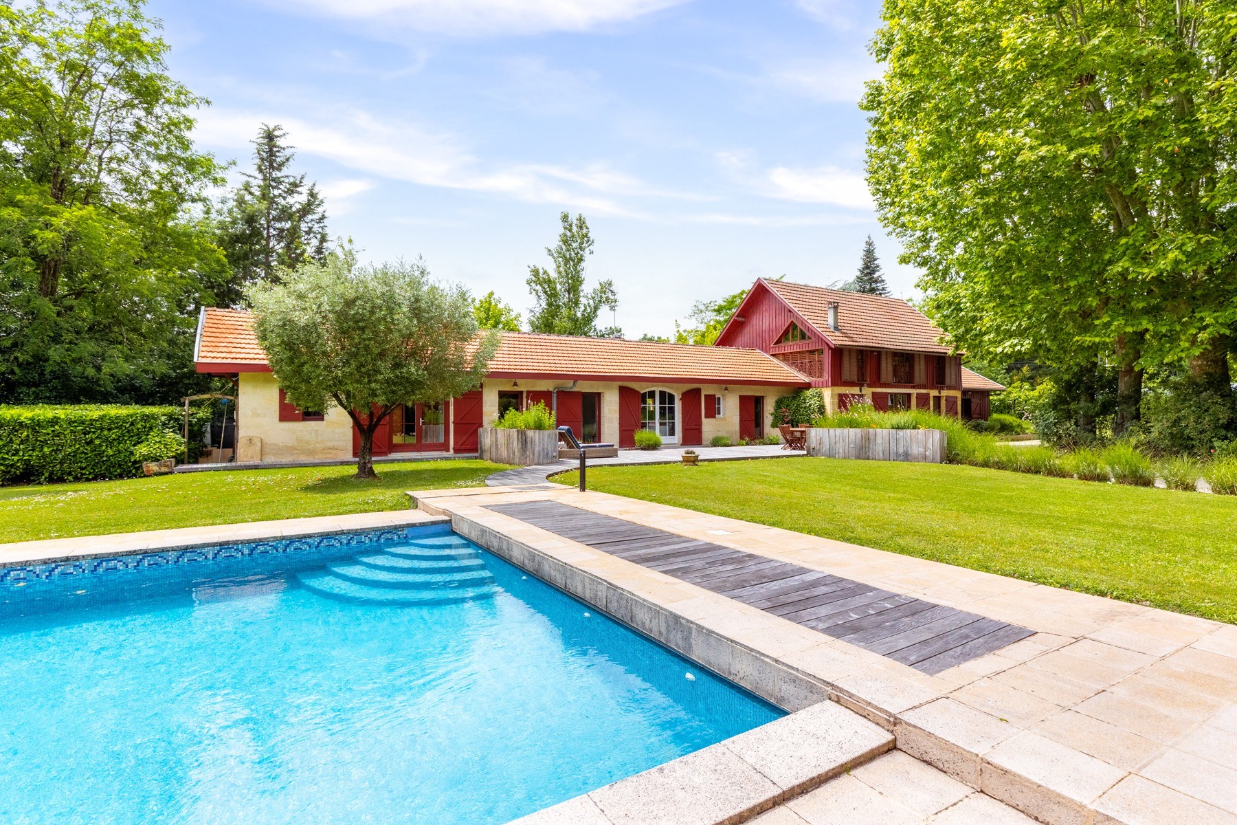  BORDEAUX 15MN - MAGNIFICENT HOUSE - LANDSCAPED 3000SQ.M PARK - 4 BEDROOMS - SWI… - 物件實景