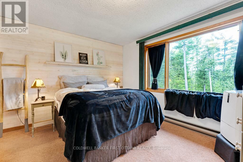 FRONTENAC (FRONTENAC NORTH), Ontario, K0H 2R0, CA, 3 Bedrooms Bedrooms, ,2 BathroomsBathrooms,Residential,For Sale,1866514