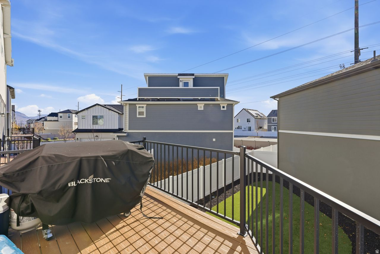 Saratoga Springs, Utah, 84045, United States, 3 Bedrooms Bedrooms, ,3 BathroomsBathrooms,Residential,For Sale,2000847