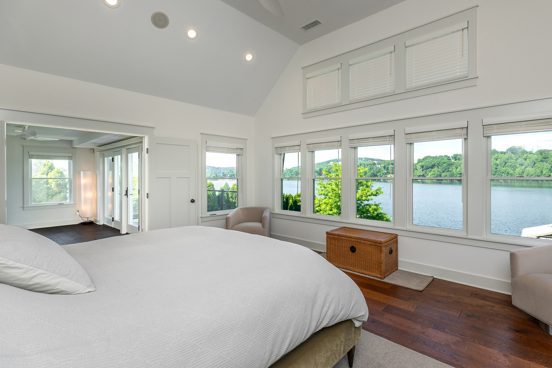  156 North Lake Shore Drive - 物件實景