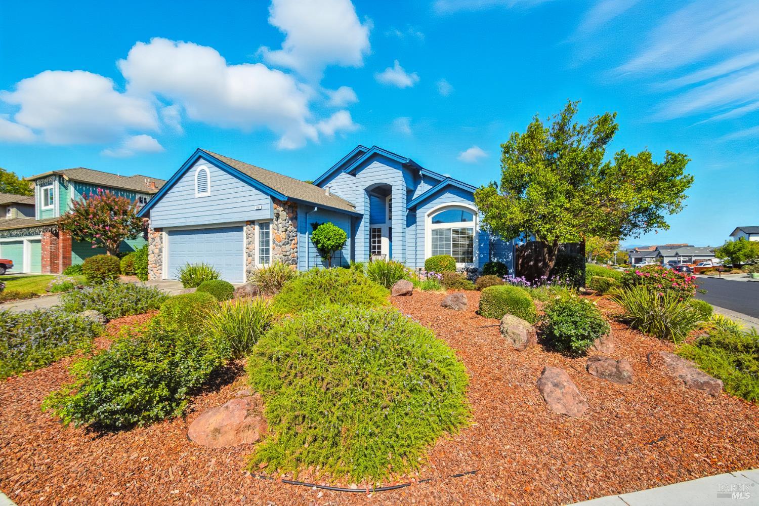 Santa Rosa, California, 95403, United States, 4 Bedrooms Bedrooms, ,2 BathroomsBathrooms,Residential,For Sale,1932989