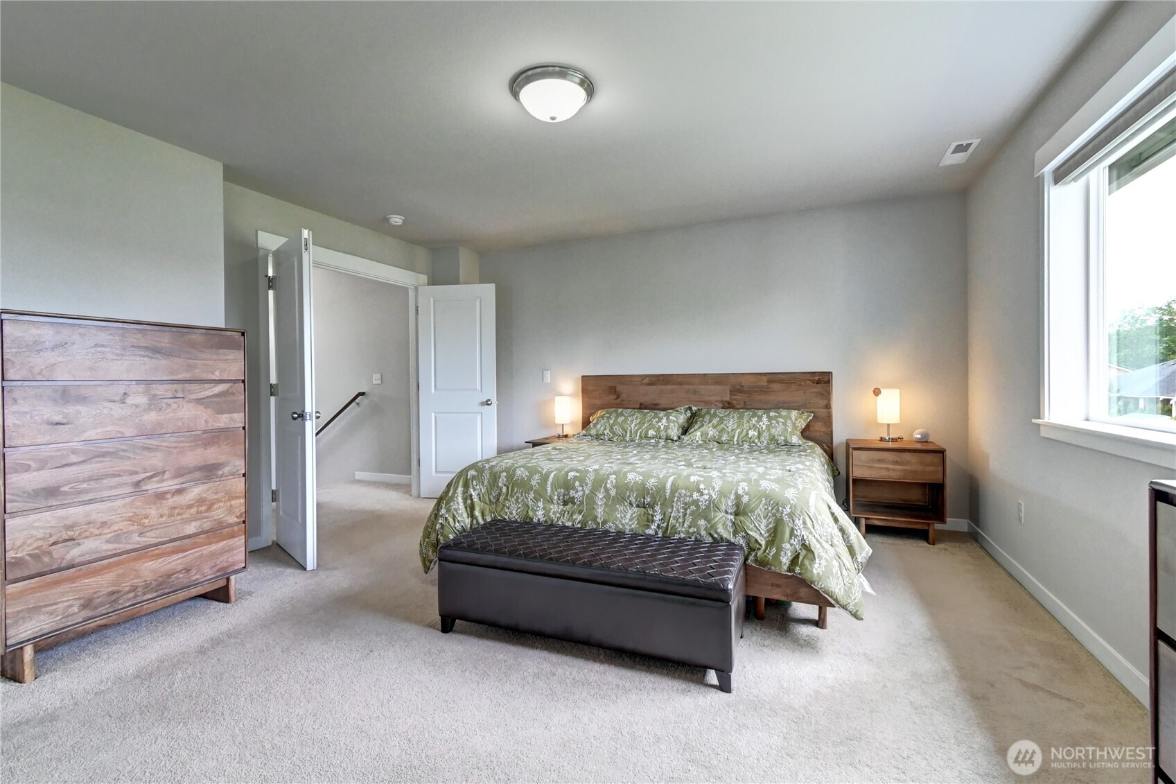 Mount Vernon, Washington, 98273, United States, 3 Bedrooms Bedrooms, ,3 BathroomsBathrooms,Residential,For Sale,1827775