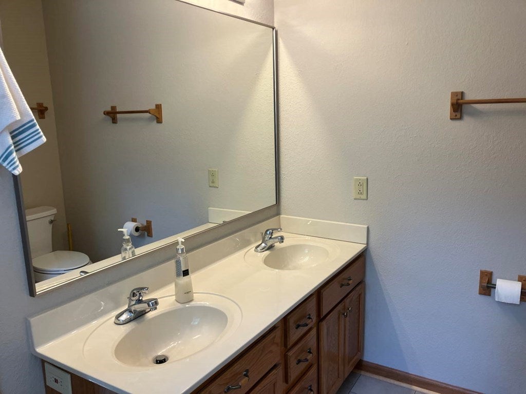 Young Harris, Georgia, 30582, United States, 3 Bedrooms Bedrooms, ,3 BathroomsBathrooms,Residential,For Sale,1847113