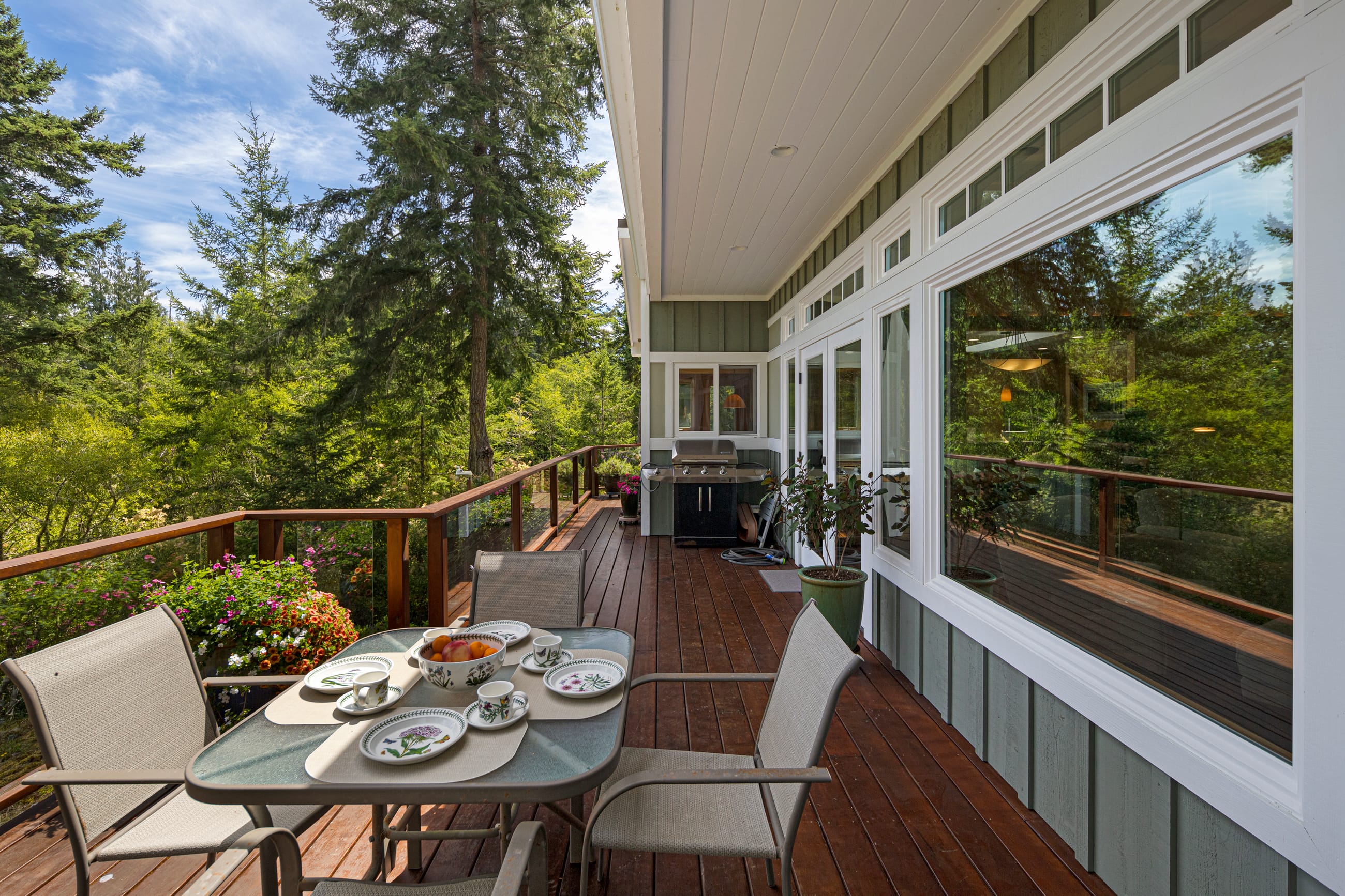  Timeless Design with Water Views - 物件實景