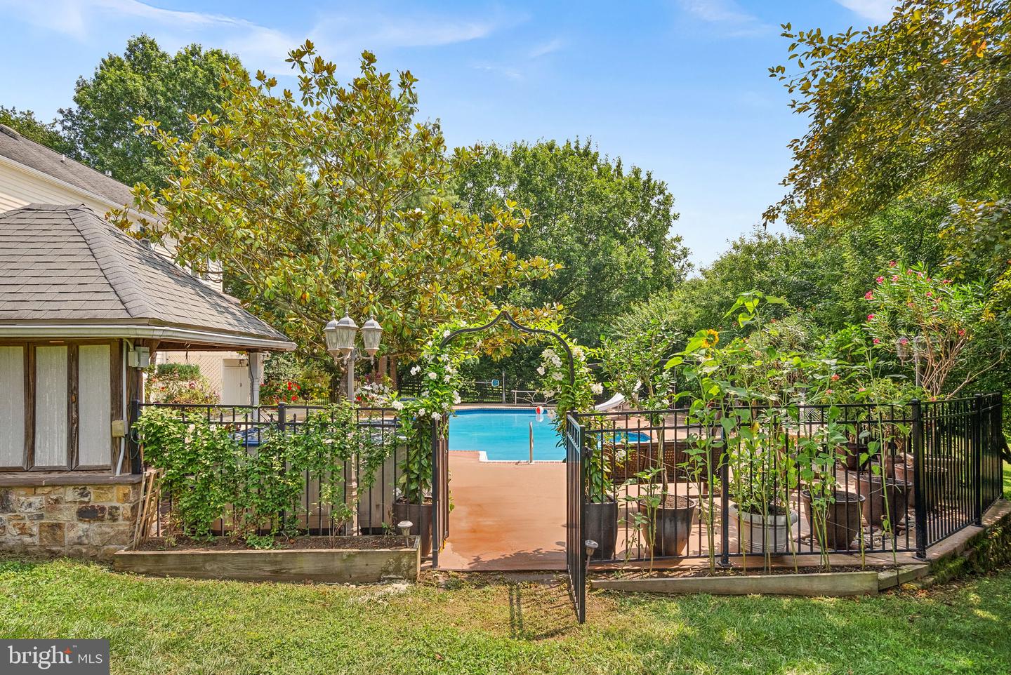 Waterford, Virginia, 20197, United States, 5 Bedrooms Bedrooms, ,4 BathroomsBathrooms,Residential,For Sale,1940957