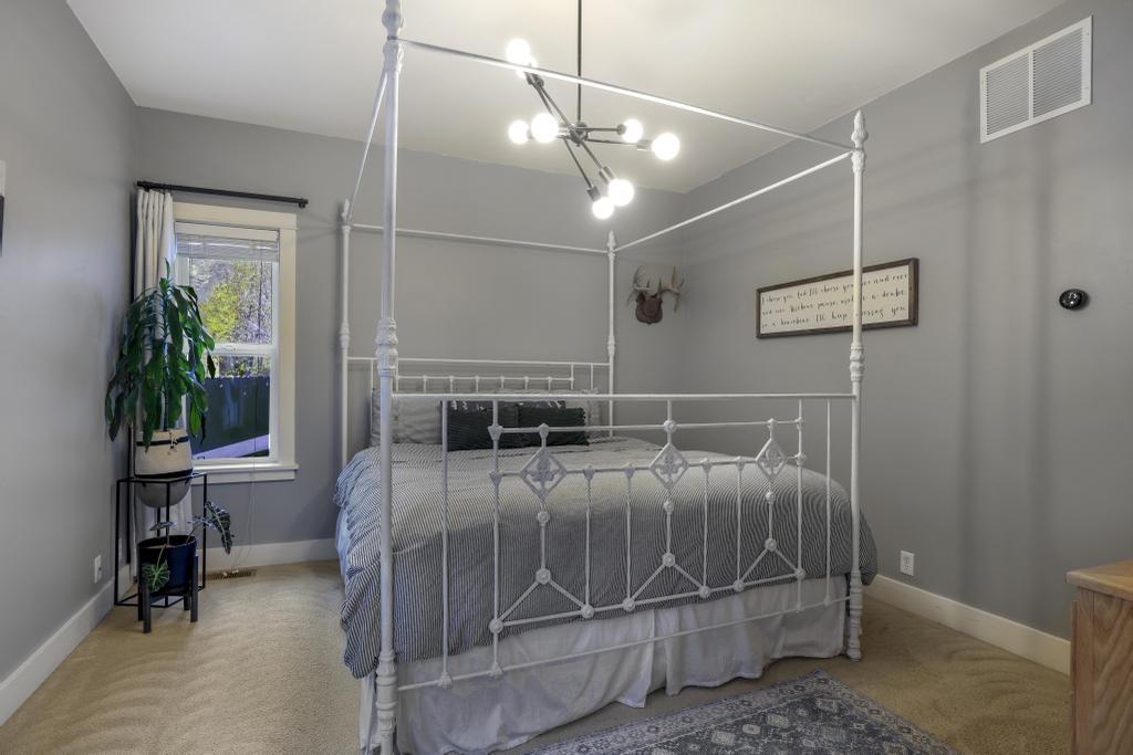 Bellevue, Idaho, 83313, United States, 4 Bedrooms Bedrooms, ,3 BathroomsBathrooms,Residential,For Sale,1989218