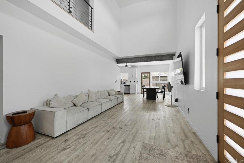 Poway, California, 92064, United States, 4 Bedrooms Bedrooms, ,2 BathroomsBathrooms,Residential,For Sale,1896326
