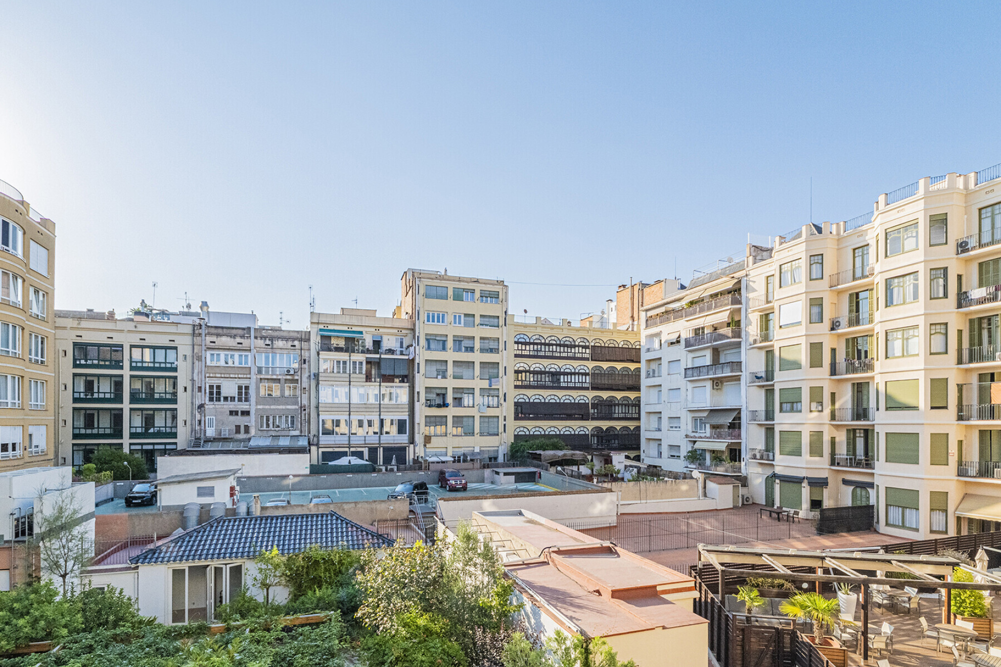  Timeless Catalan elegance, just one block from Passeig de Gràcia - 物件實景