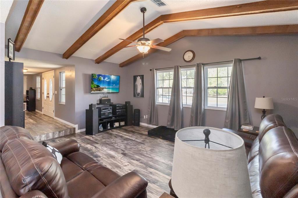 Winter Springs, Florida, 32708, United States, 4 Bedrooms Bedrooms, ,2 BathroomsBathrooms,Residential,For Sale,1968869