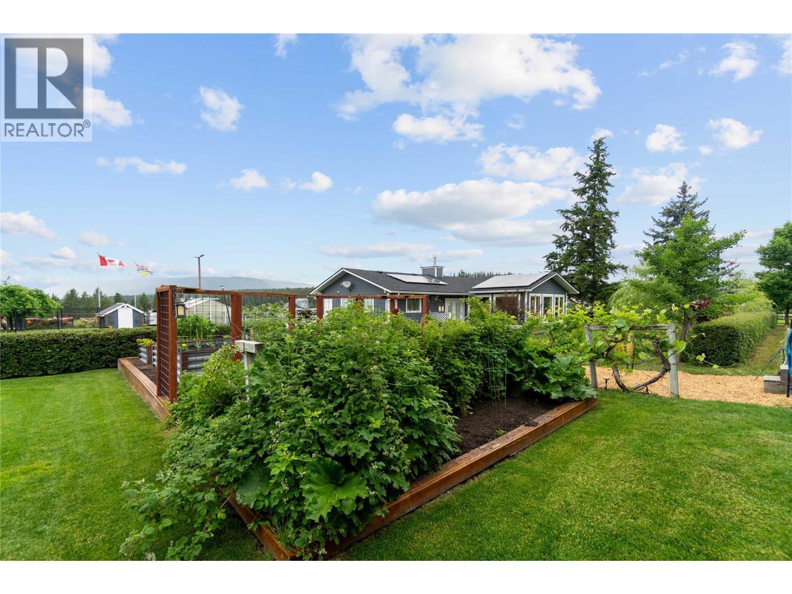 ARMSTRONG, British Columbia, V4Y 0V5, CA, 3 Bedrooms Bedrooms, ,2 BathroomsBathrooms,Residential,For Sale,1951759