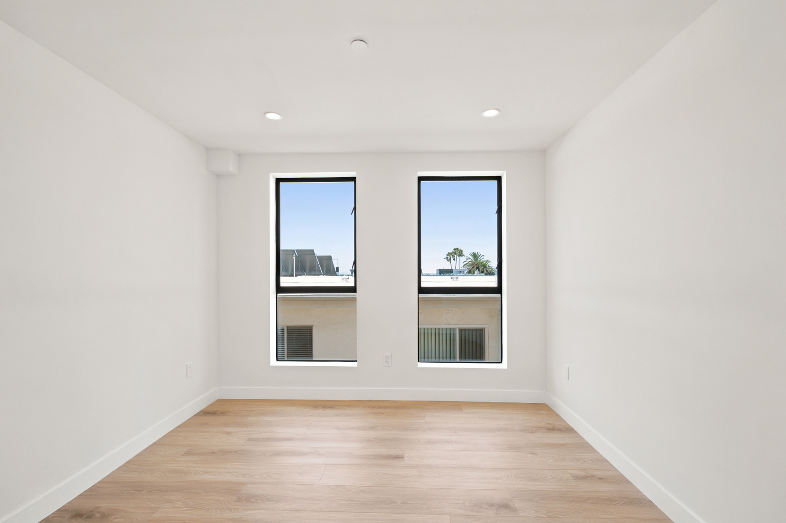  1434 N Poinsettia Pl - 物件實景
