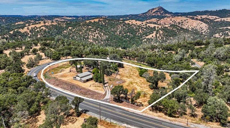 Mokelumne Hill, California, 95245, United States, 4 Bedrooms Bedrooms, ,3 BathroomsBathrooms,Residential,For Sale,1844920