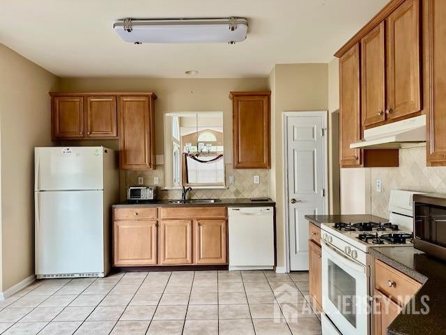 Monroe, New Jersey, 08831, United States, 2 Bedrooms Bedrooms, ,2 BathroomsBathrooms,Residential,For Sale,1923582
