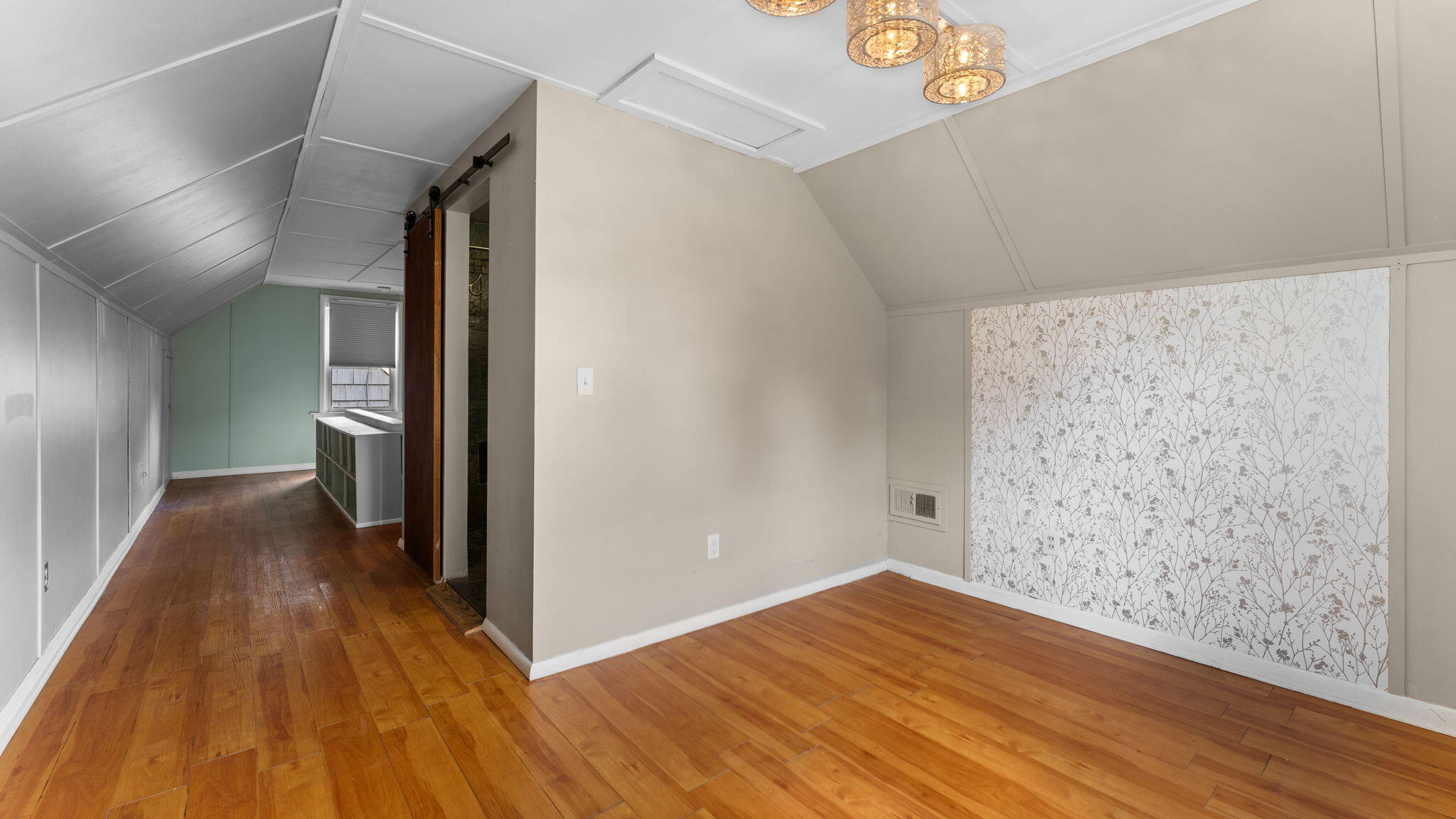 Ann Arbor, Michigan, 48103, United States, 3 Bedrooms Bedrooms, ,2 BathroomsBathrooms,Residential,For Sale,1937160