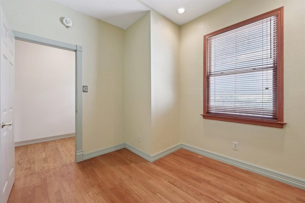 Fort Worth, Texas, 76107, United States, 5 Bedrooms Bedrooms, ,3 BathroomsBathrooms,Residential,For Sale,1915369