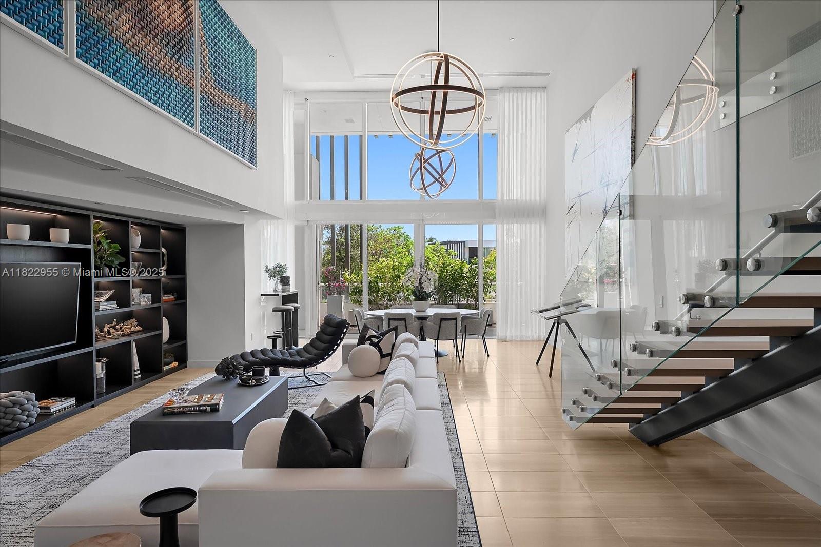 Miami Beach, Florida, 33140, United States, 4 Bedrooms Bedrooms, ,5 BathroomsBathrooms,Residential,For Sale,1949719