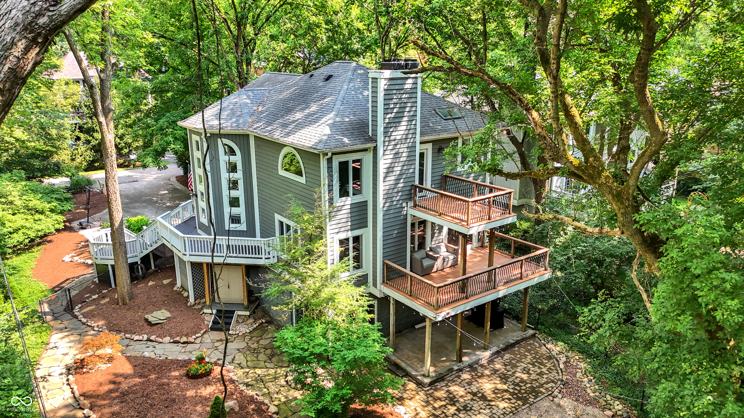 Indianapolis, Indiana, 46240, United States, 4 Bedrooms Bedrooms, ,3 BathroomsBathrooms,Residential,For Sale,1974215