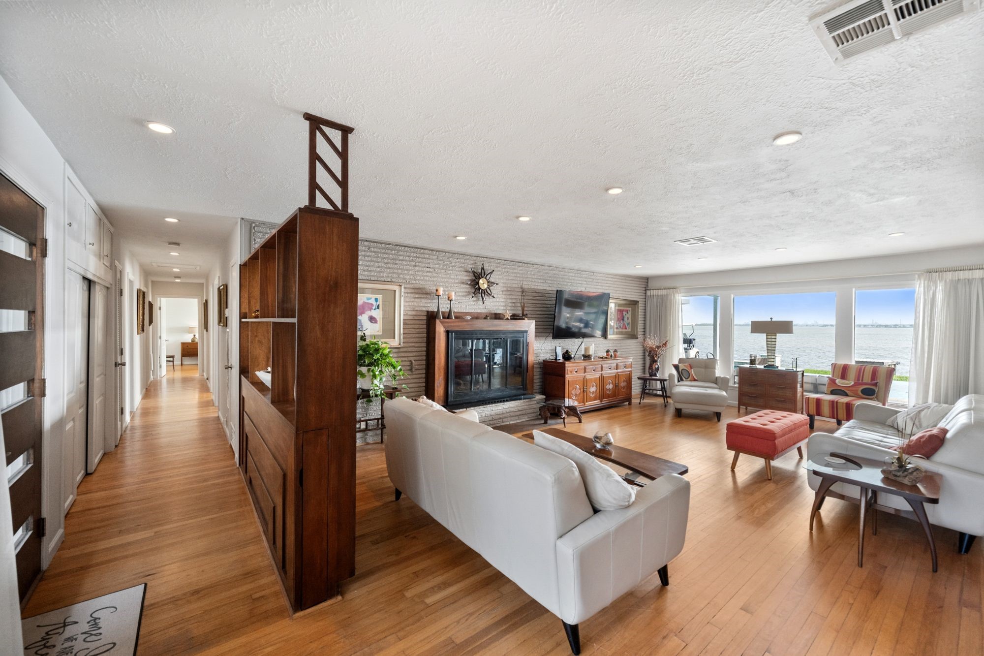  138 N Burnett Drive - 物件實景