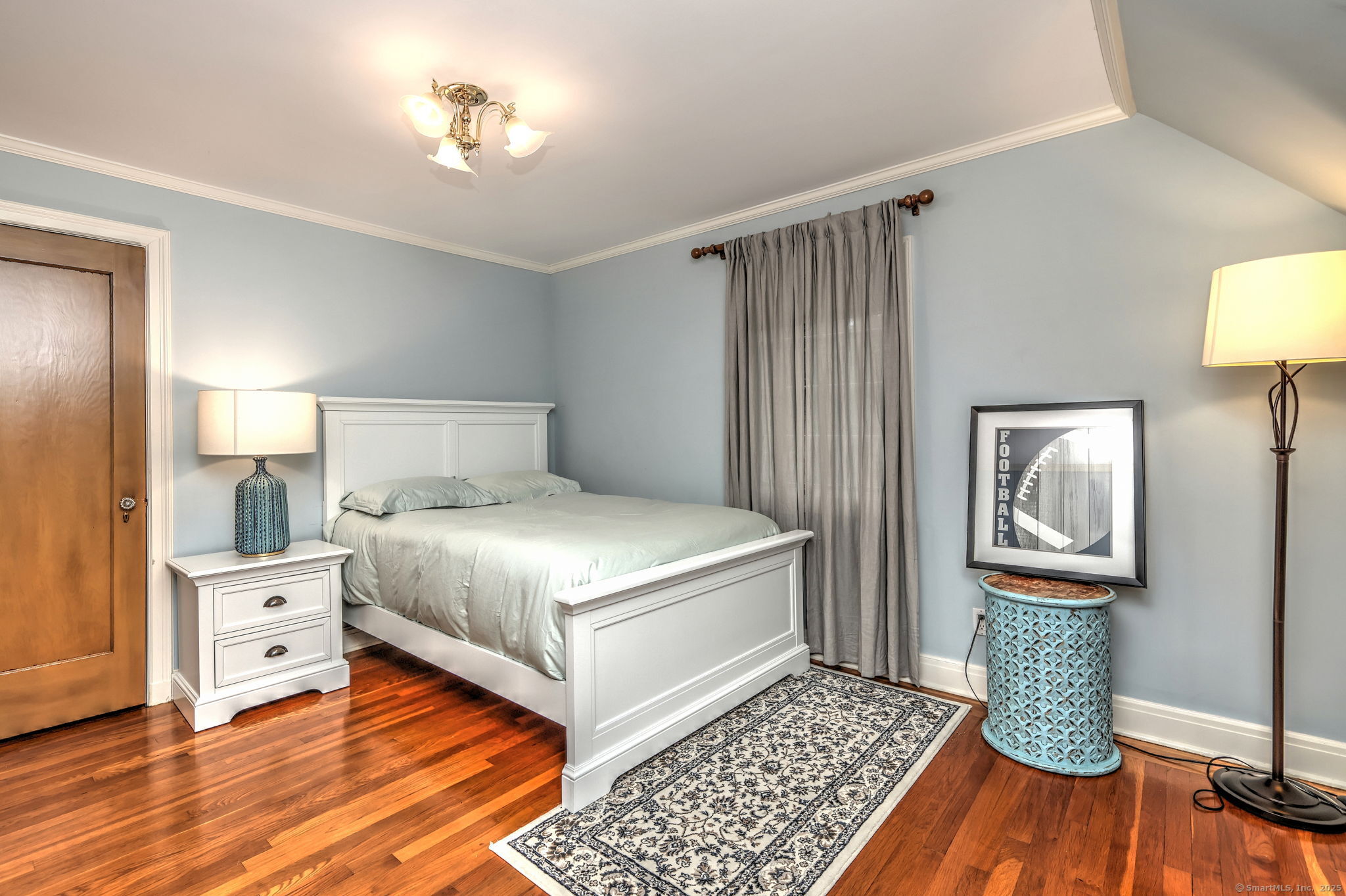 Hamden, Connecticut, 06517, United States, 5 Bedrooms Bedrooms, ,4 BathroomsBathrooms,Residential,For Sale,1924978