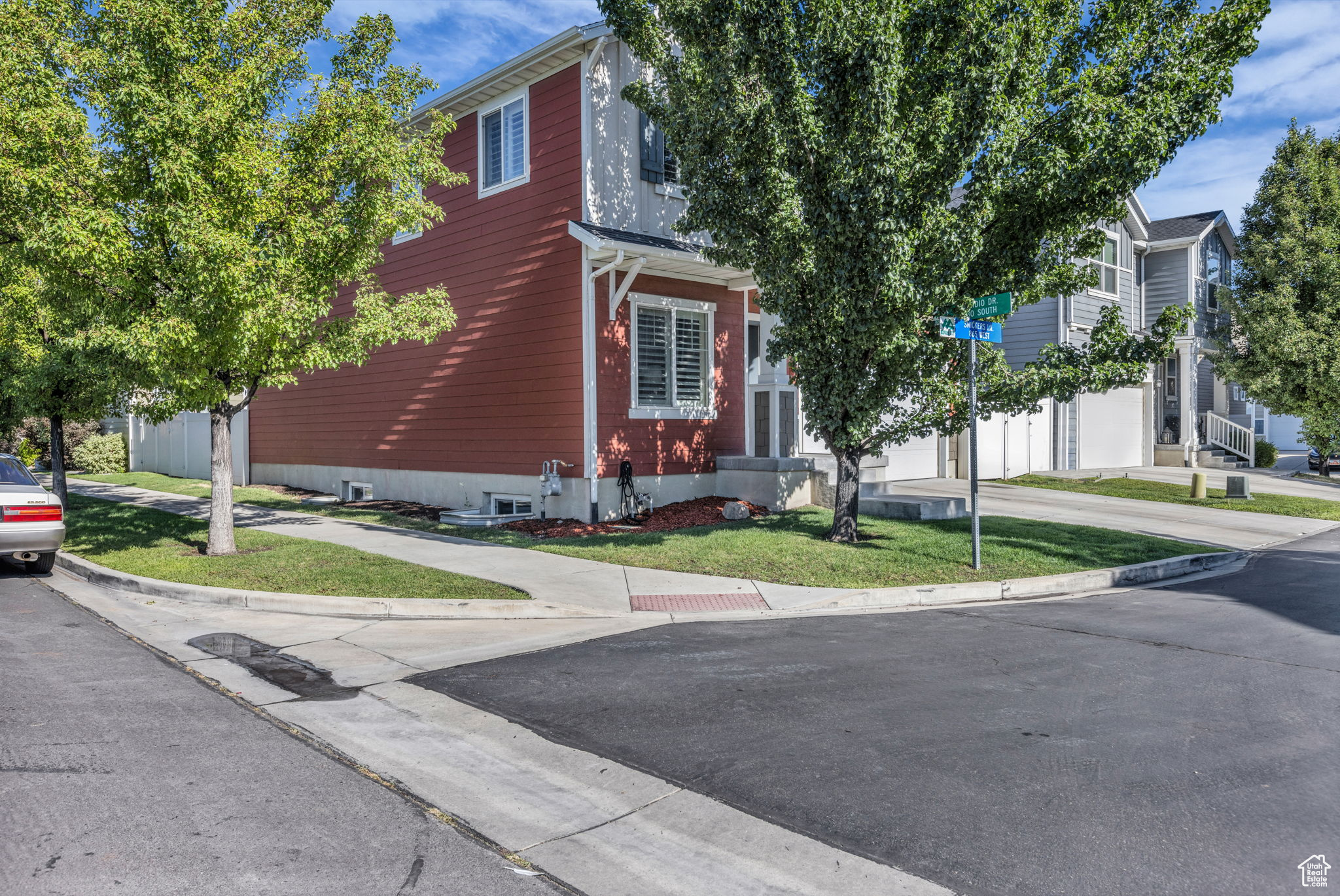 Midvale, Utah, 84047, United States, 4 Bedrooms Bedrooms, ,2 BathroomsBathrooms,Residential,For Sale,1903800