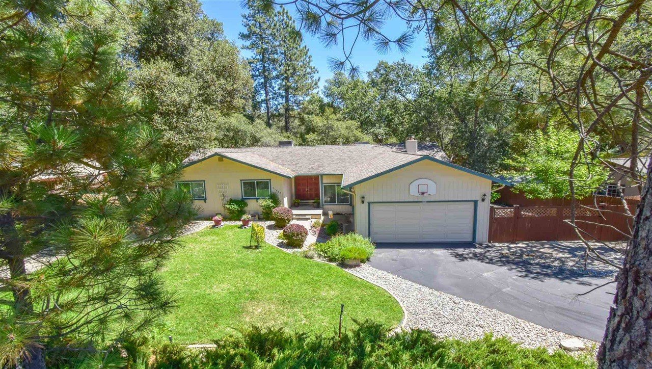 Sonora, California, 95370, United States, 4 Bedrooms Bedrooms, ,2 BathroomsBathrooms,Residential,For Sale,1686497