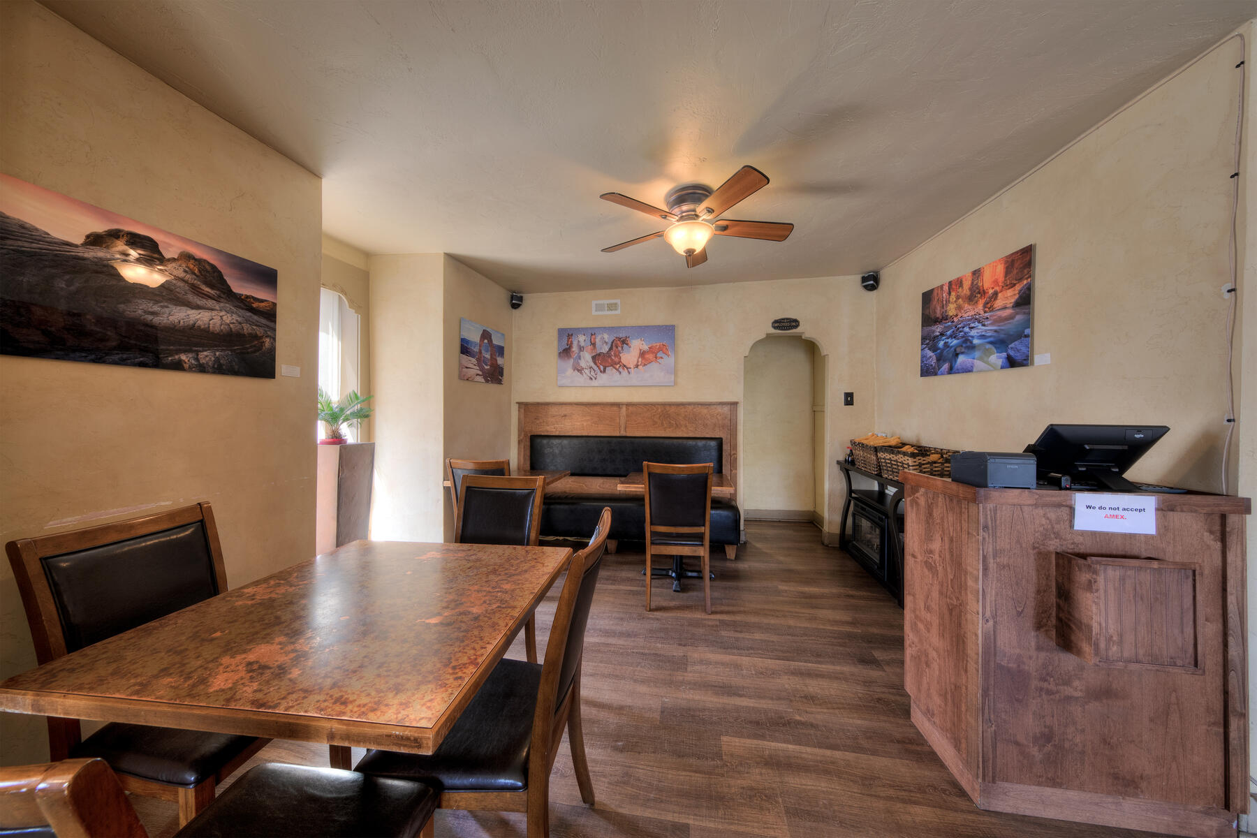  Charming Historic Commercial Building in Downtown Moab - 物件實景