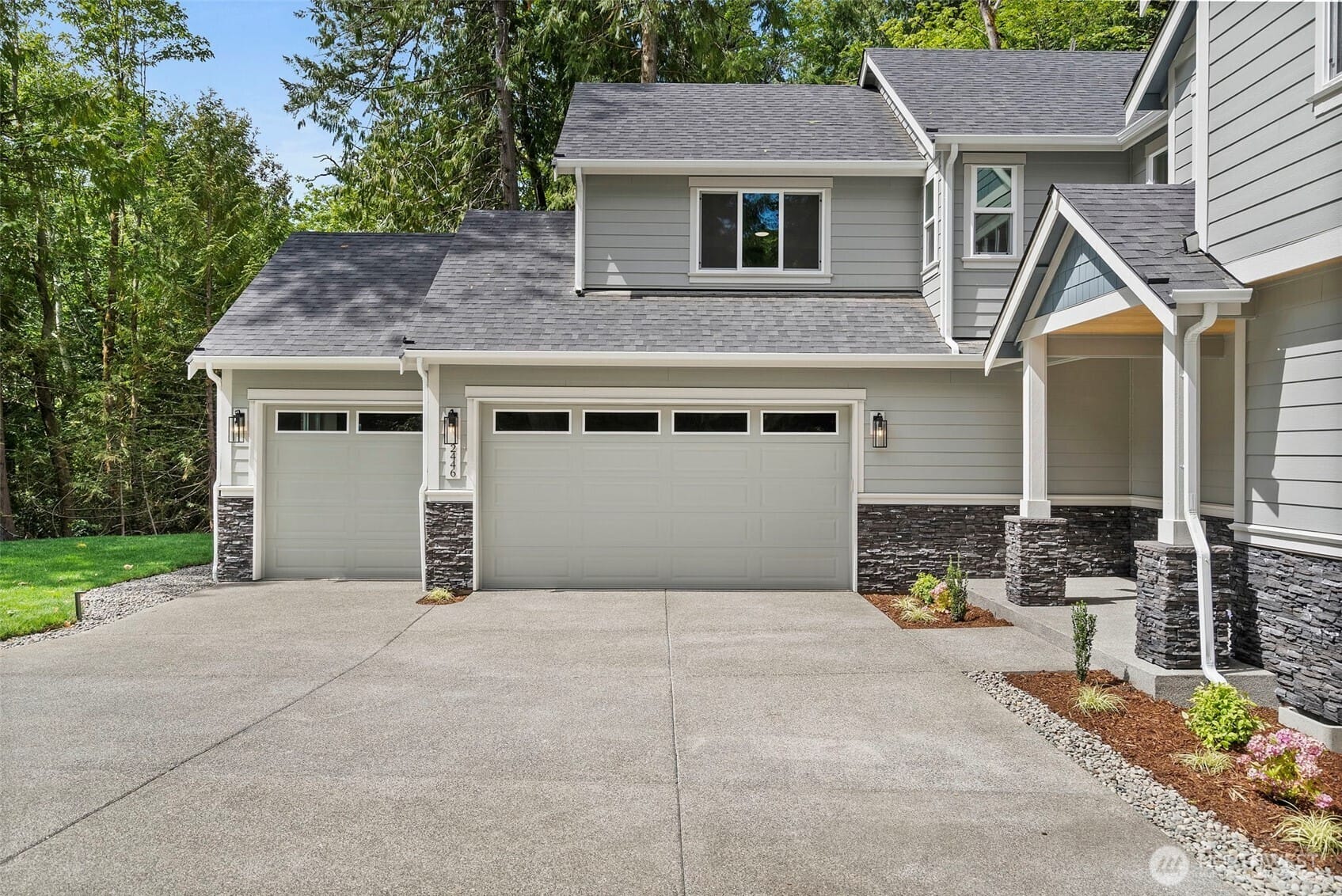 Olympia, Washington, 98502, United States, 4 Bedrooms Bedrooms, ,2 BathroomsBathrooms,Residential,For Sale,1848524