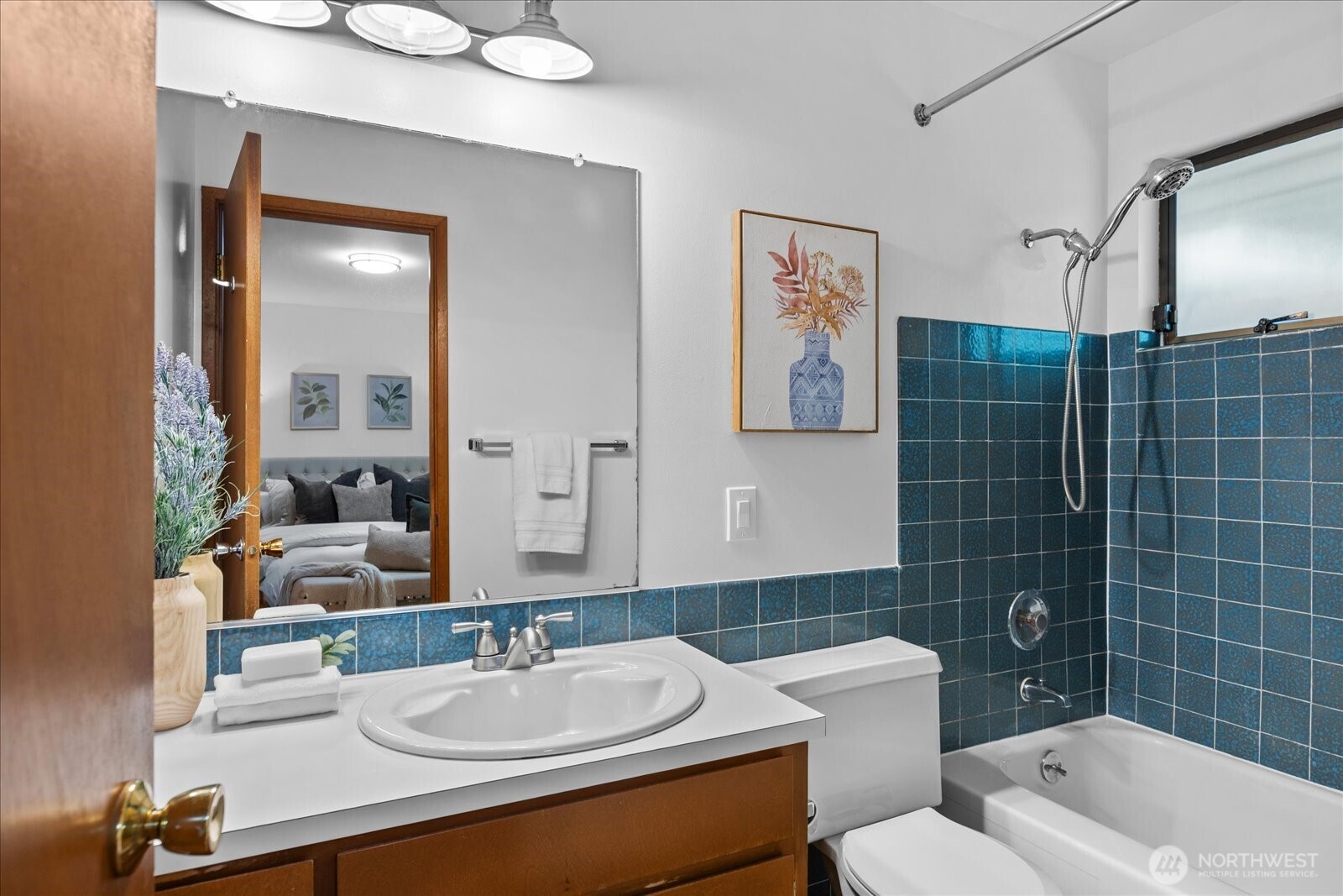 Edmonds, Washington, 98026, United States, 3 Bedrooms Bedrooms, ,1 BathroomBathrooms,Residential,For Sale,1950976
