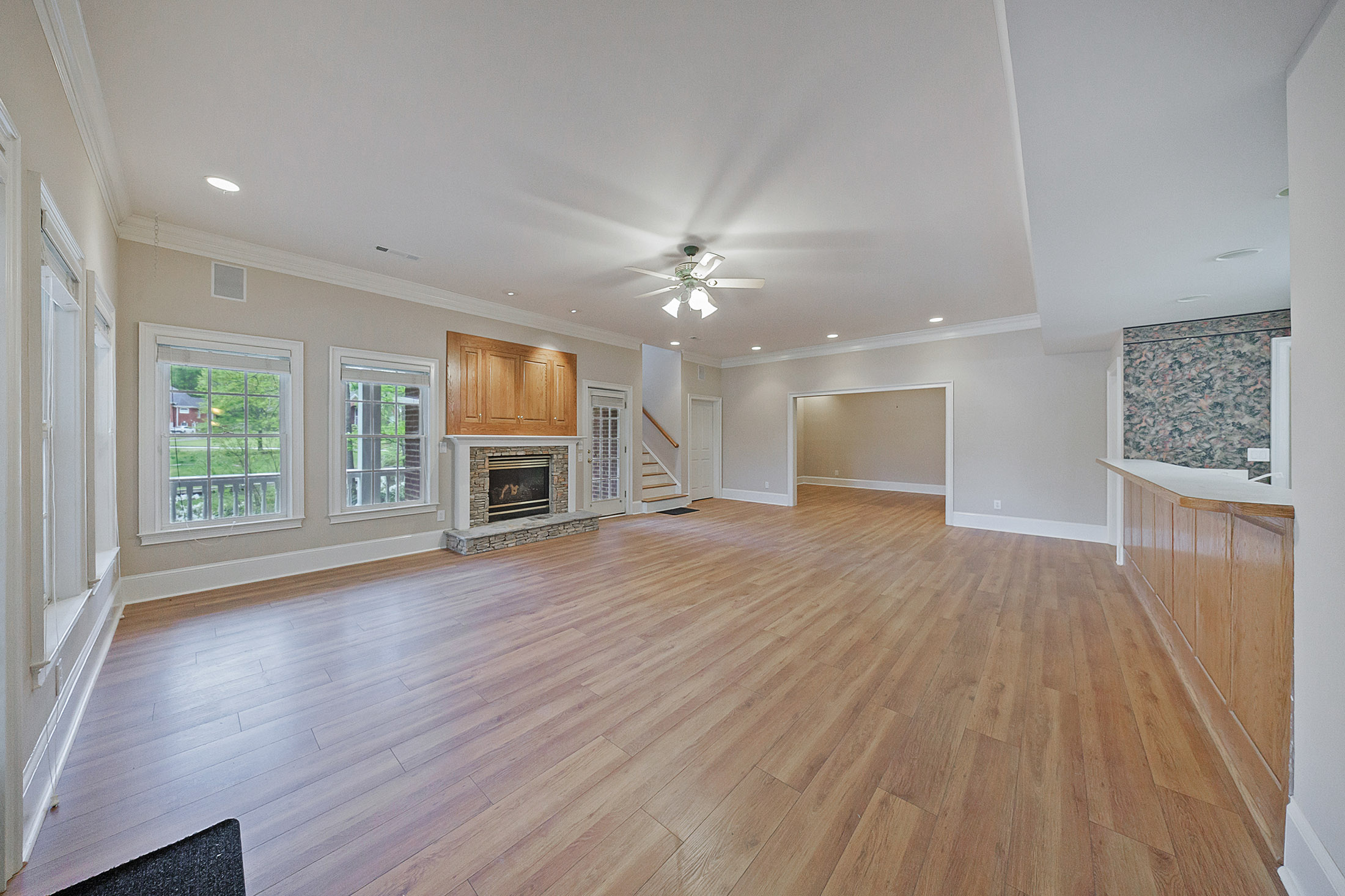  A Rare Opportunity to Own a Developer-Designed Lakefront Estate - 物件實景