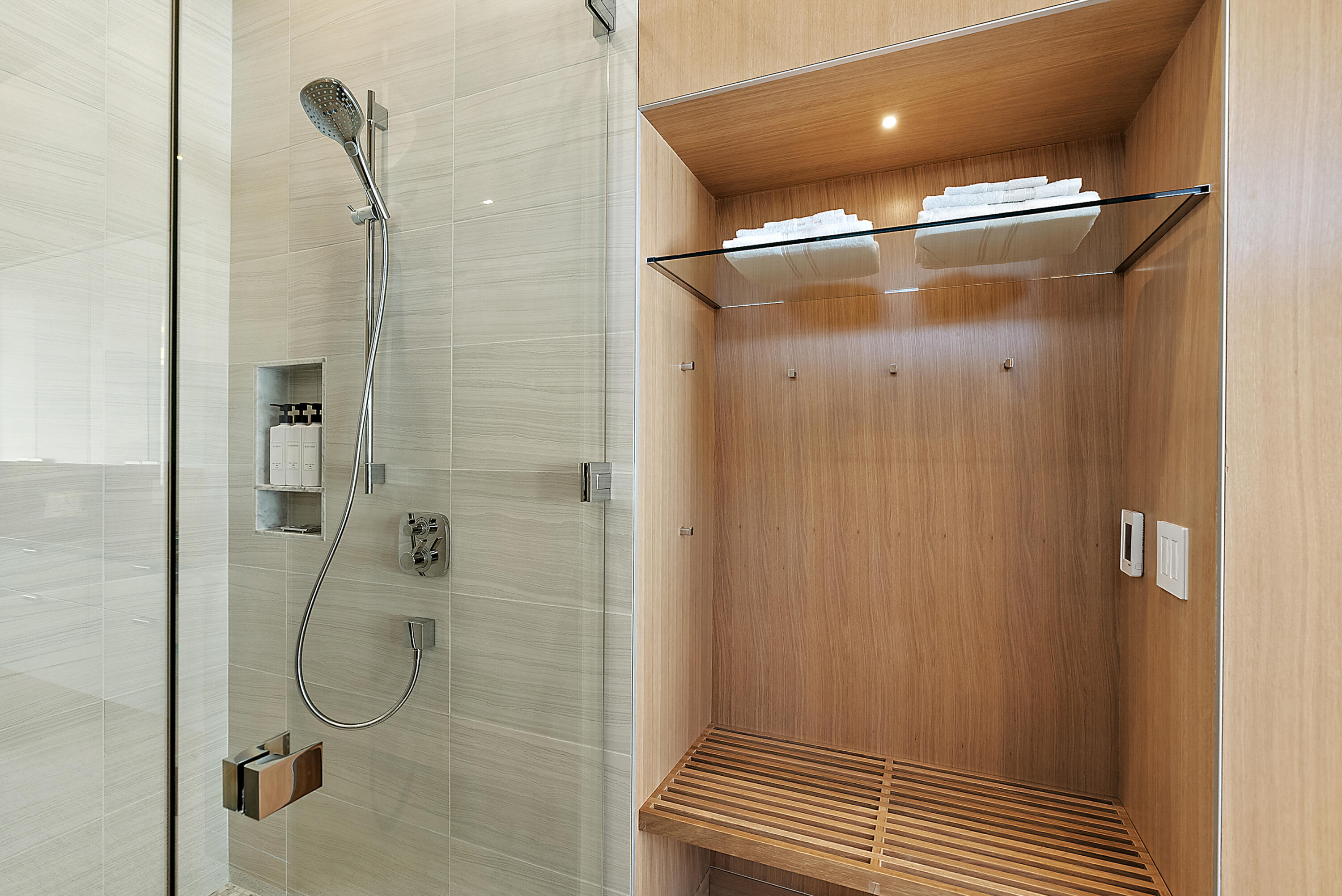 Holland, Michigan, 49424, United States, 3 Bedrooms Bedrooms, ,4 BathroomsBathrooms,Residential,For Sale,1948148