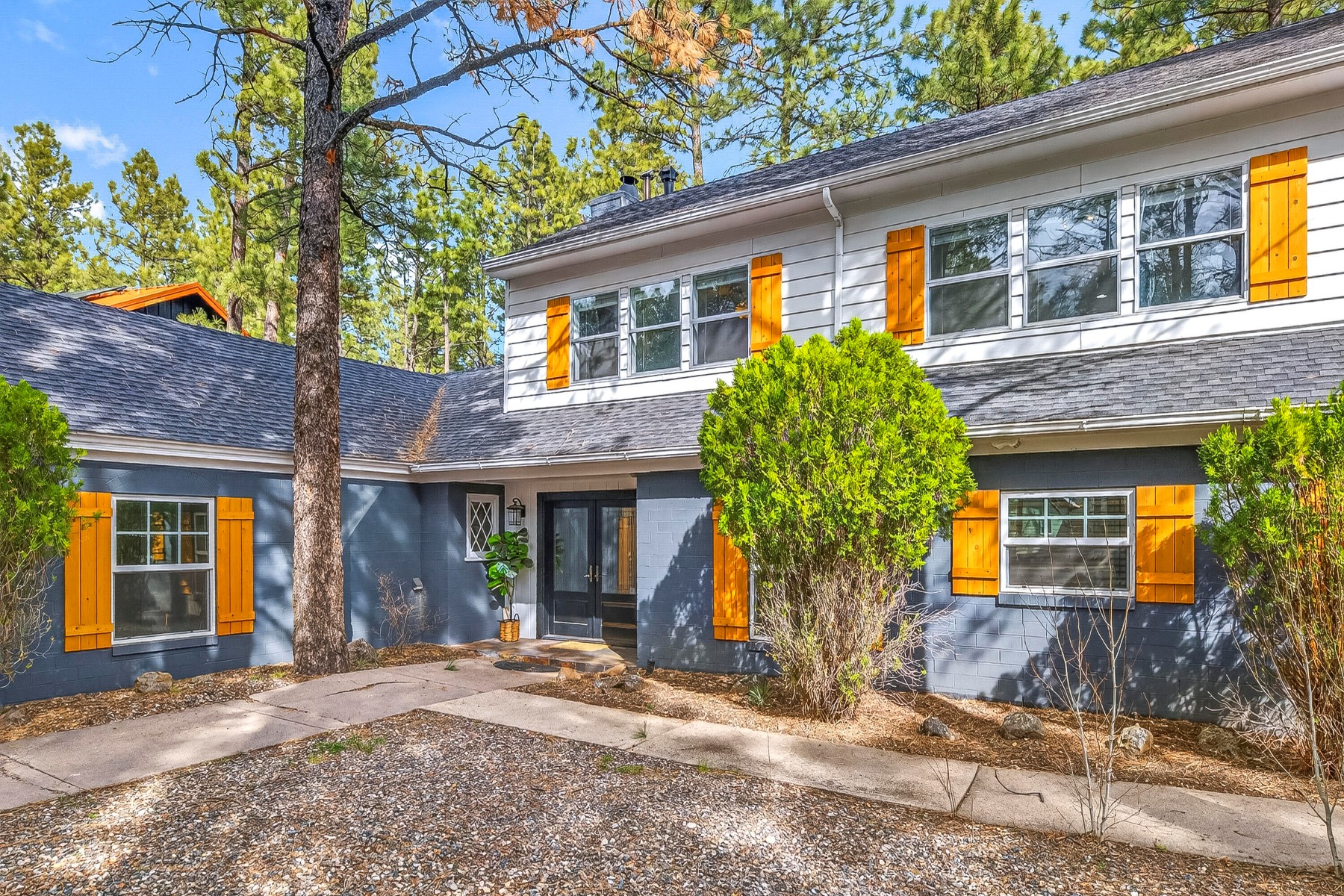  530 N Charles Road ¦Flagstaff, AZ - 物件實景