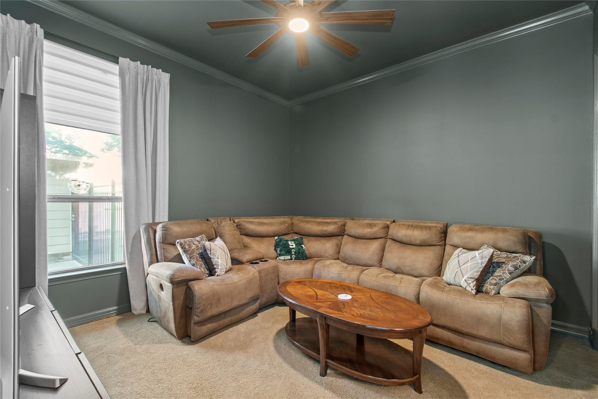 Conroe, Texas, 77302, United States, 4 Bedrooms Bedrooms, ,4 BathroomsBathrooms,Residential,For Sale,1982610