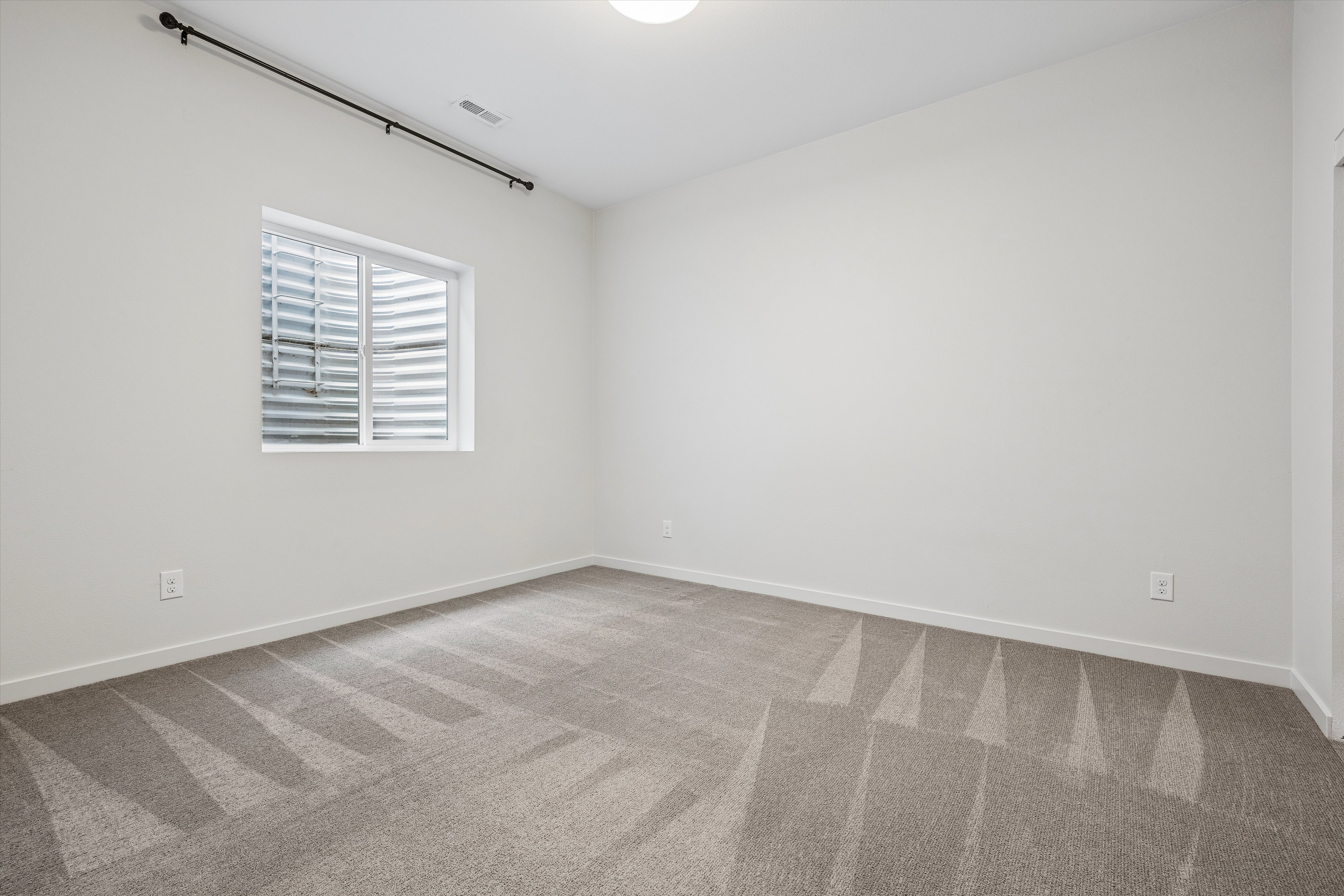  Thoughtfully Designed and Exceptional Quality Duplex - 物件實景