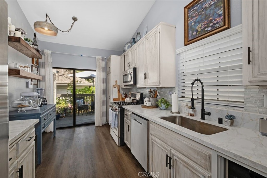 Santa Ana, California, 92704, United States, 2 Bedrooms Bedrooms, ,2 BathroomsBathrooms,Residential,For Sale,1932267