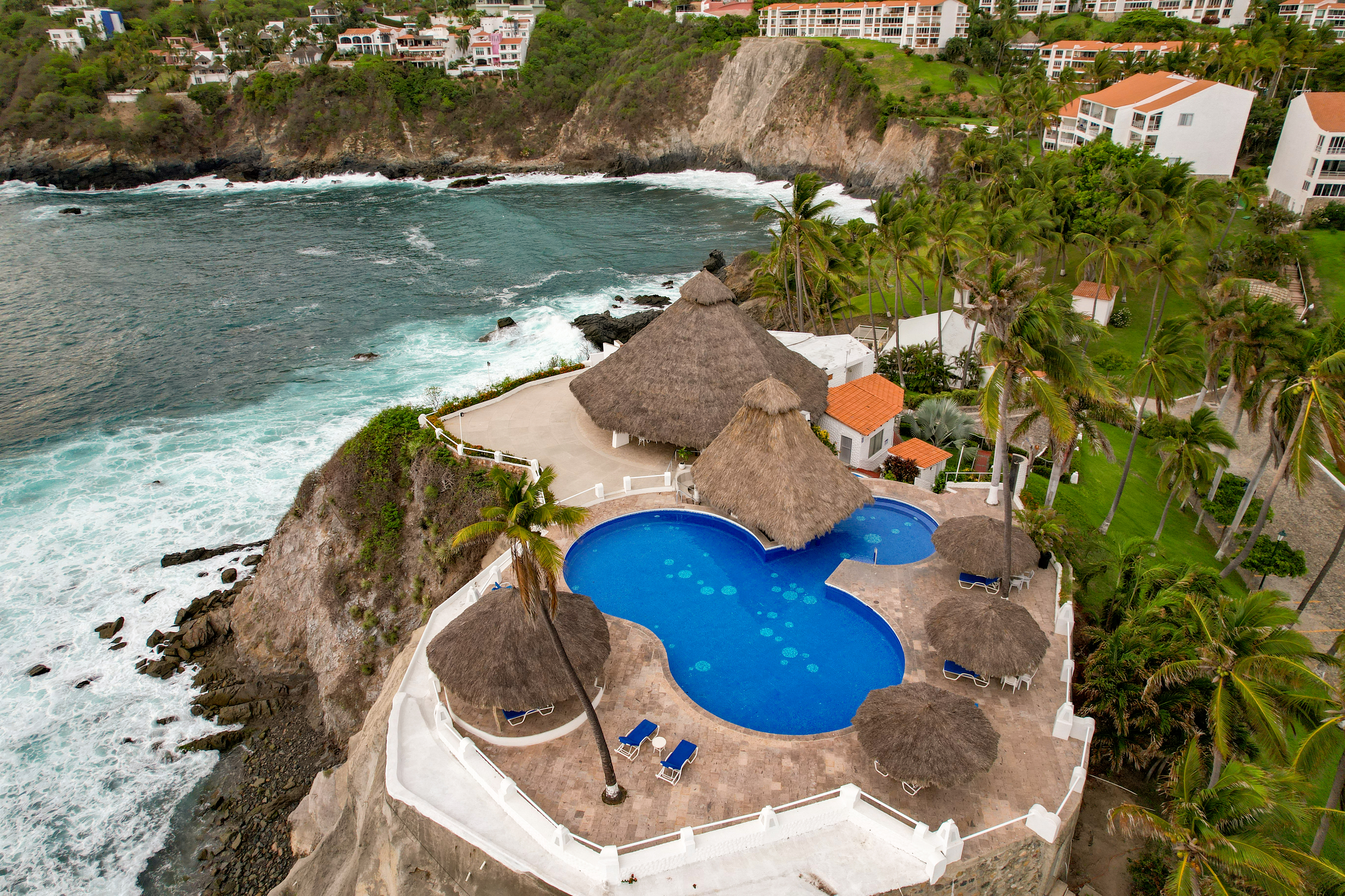  Departamento en venta en Vida del Mar, Manzanillo-planta baja y vista al jardín - 物件實景