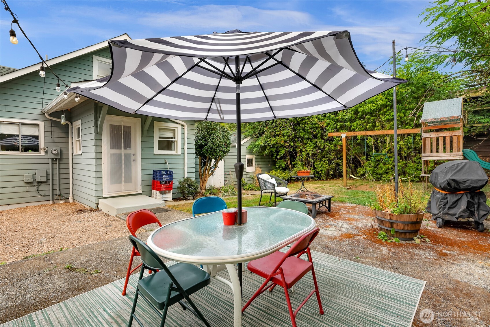 Blaine, Washington, 98230, United States, 4 Bedrooms Bedrooms, ,2 BathroomsBathrooms,Residential,For Sale,1939875
