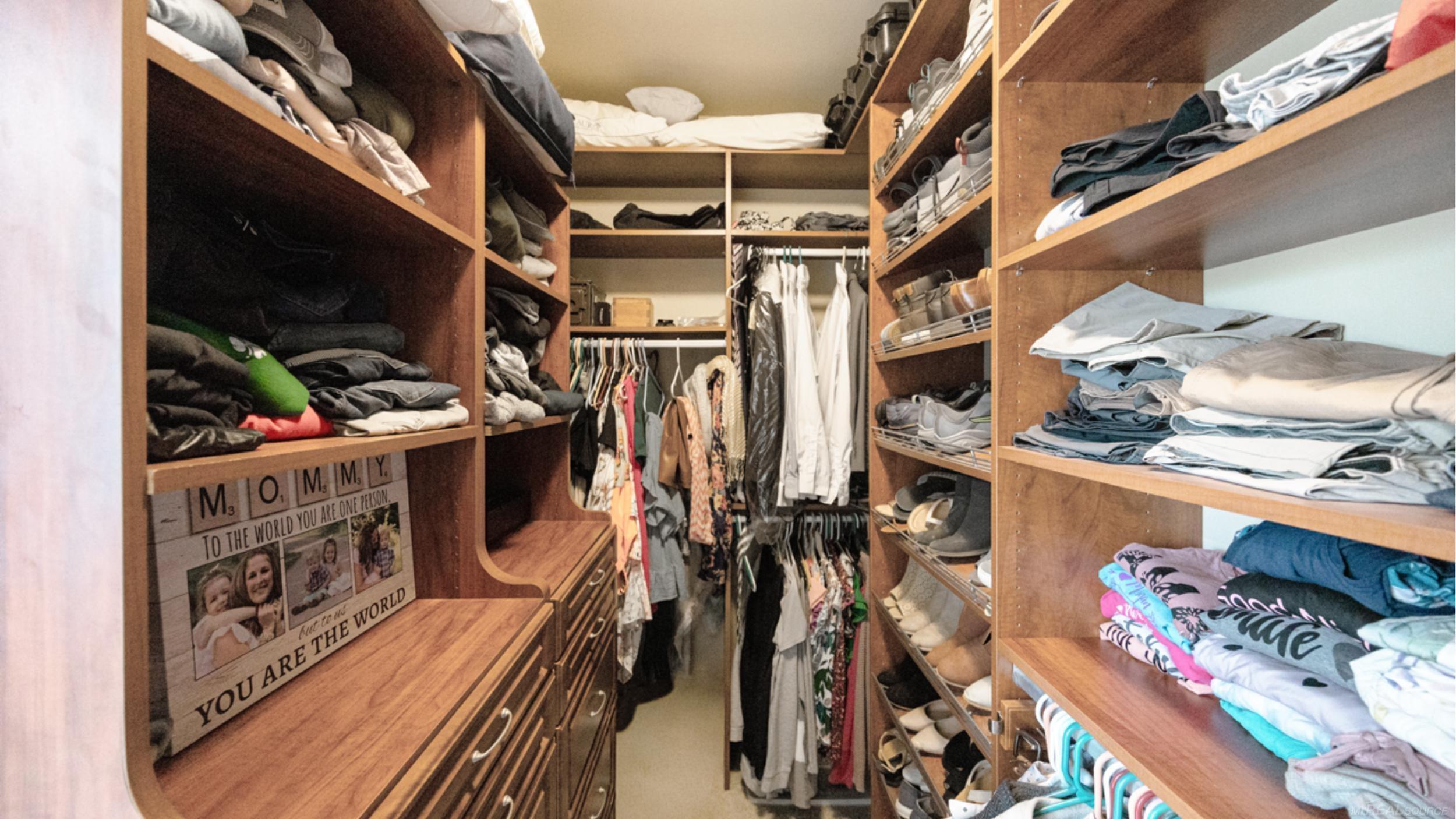 Macomb, Michigan, 48044, United States, 4 Bedrooms Bedrooms, ,3 BathroomsBathrooms,Residential,For Sale,1983565