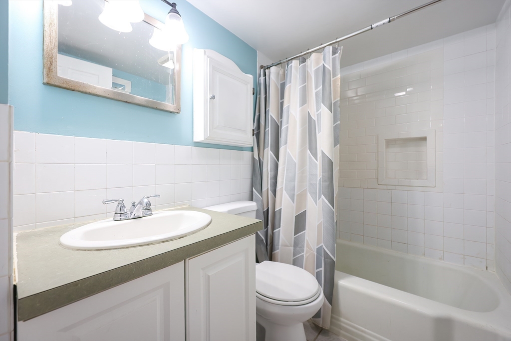 Norwood, Massachusetts, 02062, United States, 3 Bedrooms Bedrooms, ,2 BathroomsBathrooms,Residential,For Sale,1983555