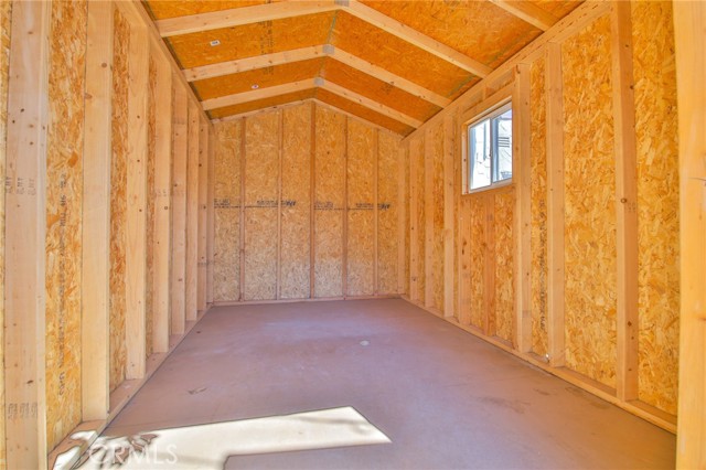 Los Angeles, California, 90001, United States, 4 Bedrooms Bedrooms, ,Residential,For Sale,1928071