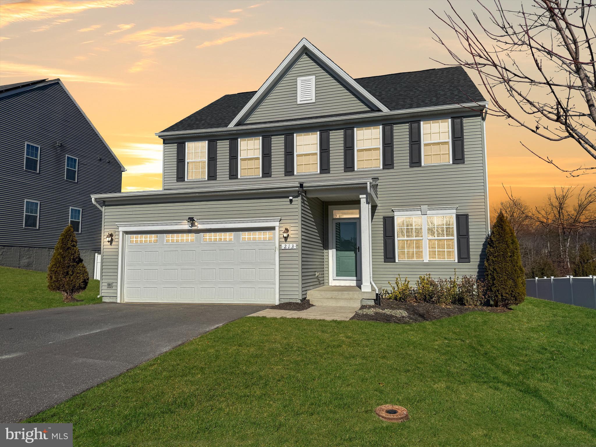 Stafford, Virginia, 22554, United States, 5 Bedrooms Bedrooms, ,4 BathroomsBathrooms,Residential,For Sale,2009953