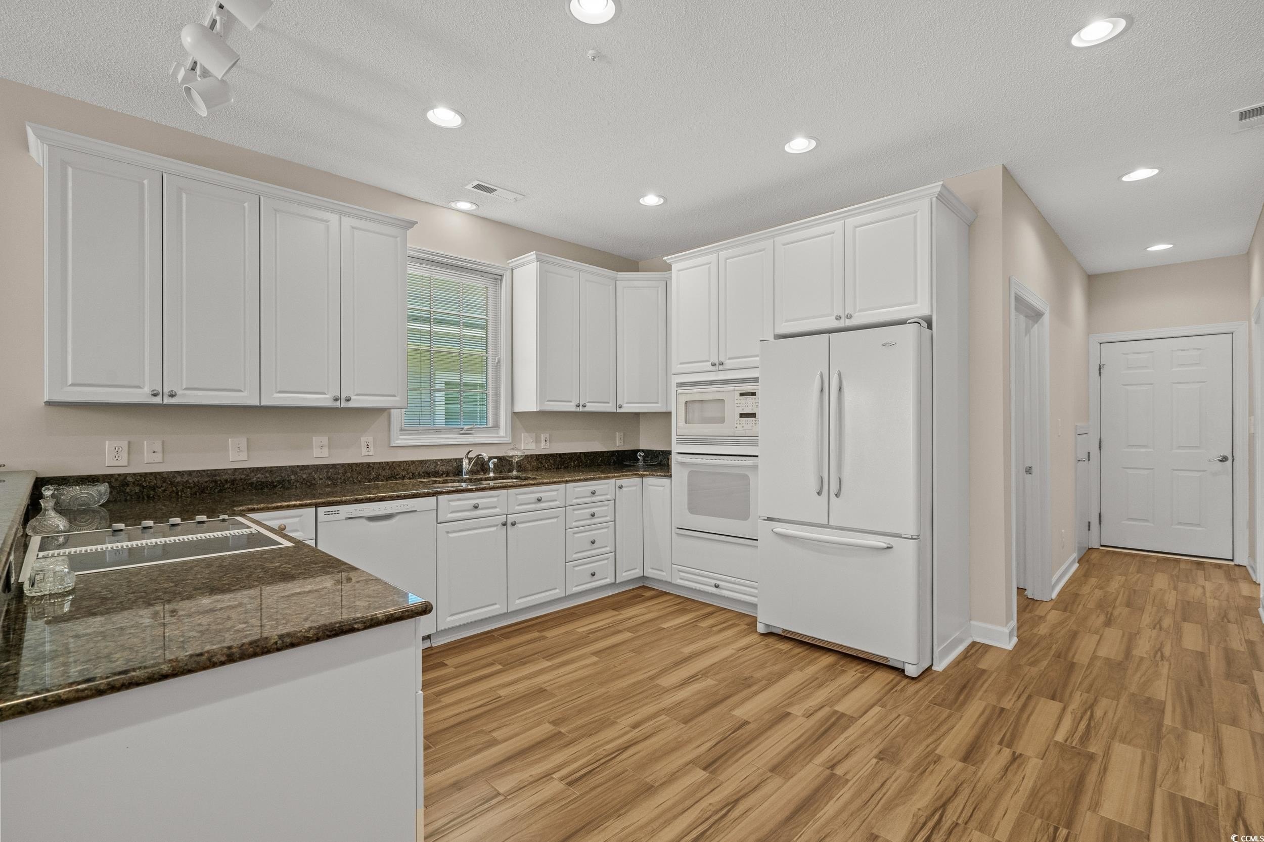 North Myrtle Beach, South Carolina, 29582, United States, 4 Bedrooms Bedrooms, ,4 BathroomsBathrooms,Residential,For Sale,1943051
