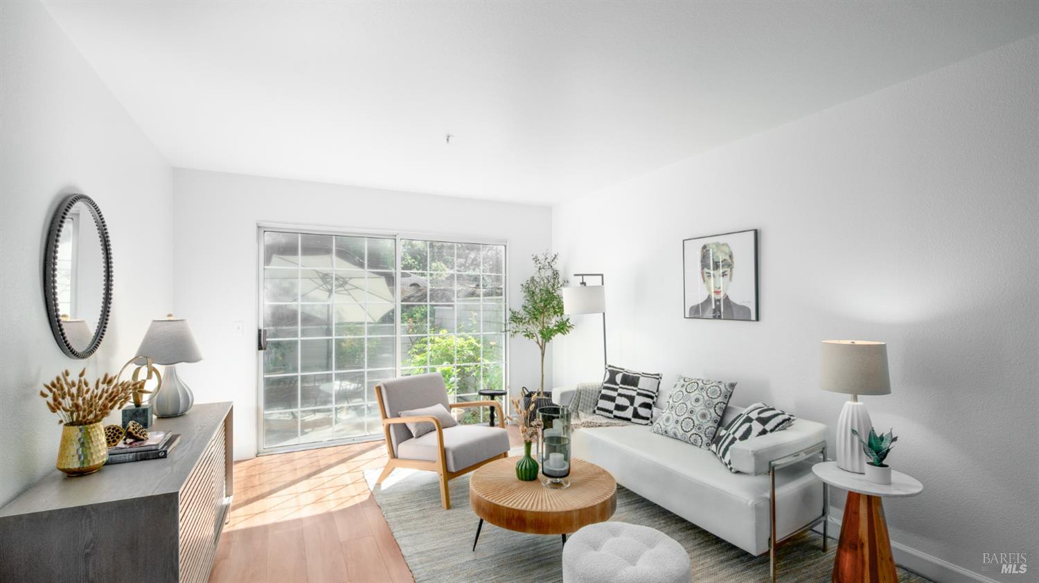 Novato, California, 94945, United States, 2 Bedrooms Bedrooms, ,1 BathroomBathrooms,Residential,For Sale,1958770