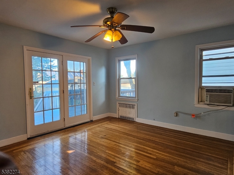 Union Twp., New Jersey, 07083, United States, 3 Bedrooms Bedrooms, ,2 BathroomsBathrooms,Residential,For Sale,1938987