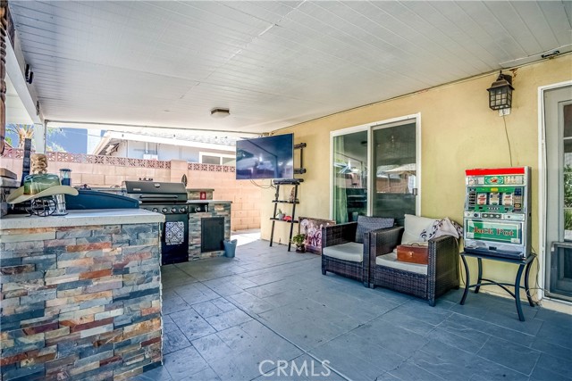 Canyon Country, California, 91351, United States, 4 Bedrooms Bedrooms, ,2 BathroomsBathrooms,Residential,For Sale,1977550