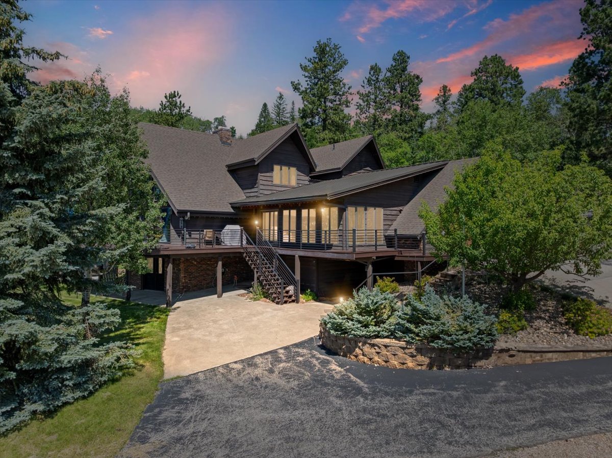 Lead, South Dakota, 57754, United States, 4 Bedrooms Bedrooms, ,3 BathroomsBathrooms,Residential,For Sale,1975195